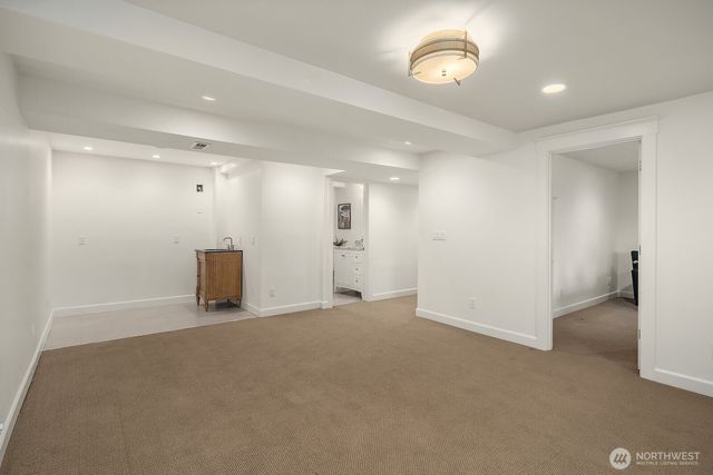 2650 79th Avenue NE, Medina, WA 98039