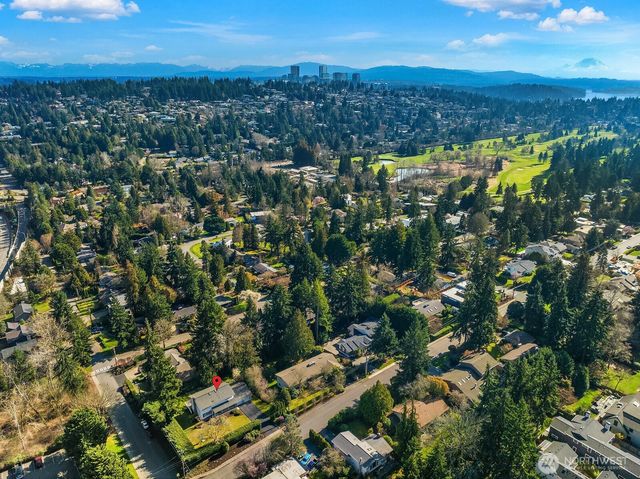 2650 79th Avenue NE, Medina, WA 98039