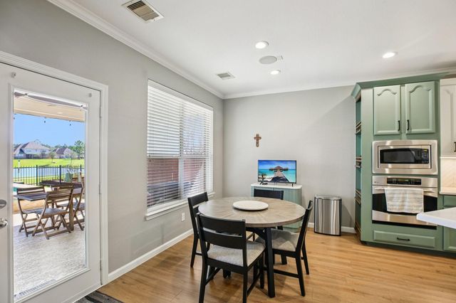 17226 Elverson Oaks Drive, Tomball, TX 77377