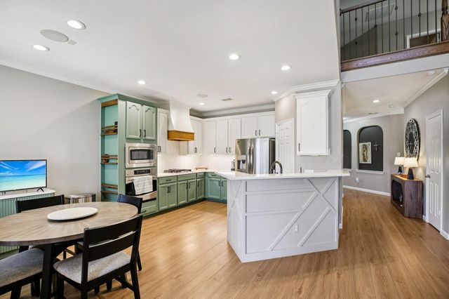 17226 Elverson Oaks Drive, Tomball, TX 77377