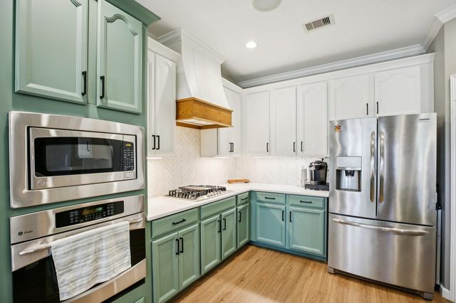 17226 Elverson Oaks Drive, Tomball, TX 77377