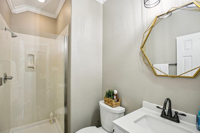 17226 Elverson Oaks Drive, Tomball, TX 77377