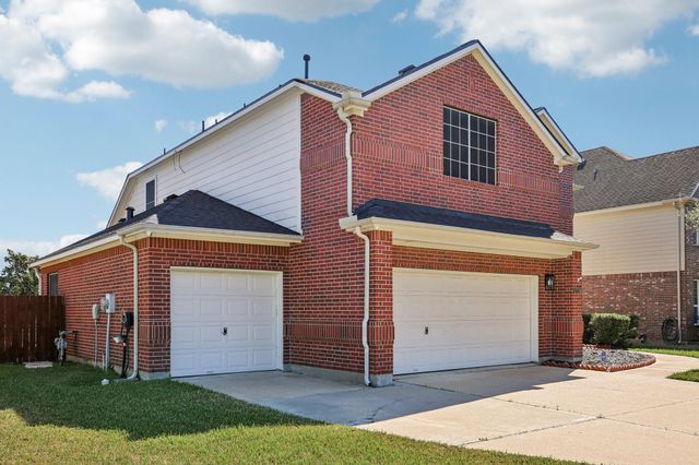 17226 Elverson Oaks Drive, Tomball, TX 77377