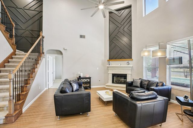 17226 Elverson Oaks Drive, Tomball, TX 77377