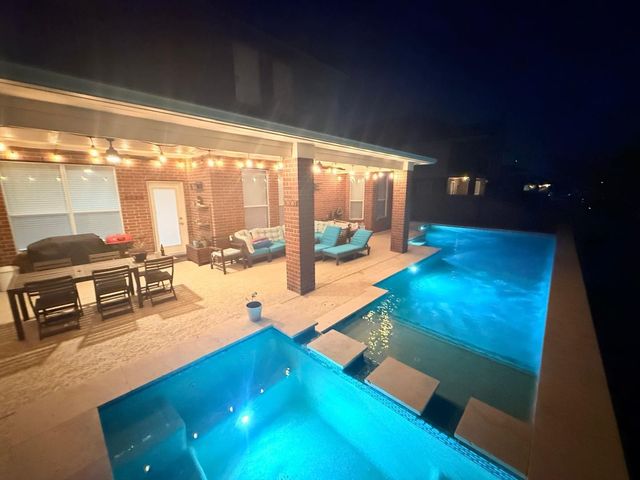 17226 Elverson Oaks Drive, Tomball, TX 77377