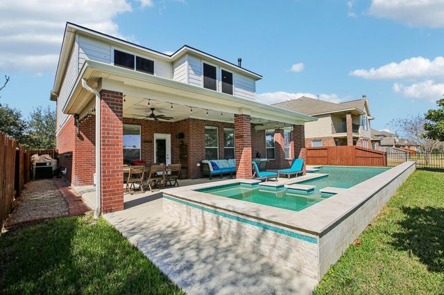 17226 Elverson Oaks Drive, Tomball, TX 77377