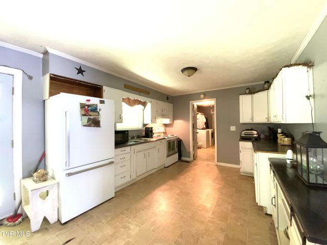 133 Knights Ii, Rogersville, TN 37857