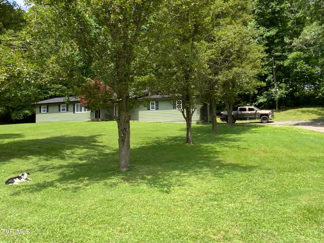 133 Knights Ii, Rogersville, TN 37857