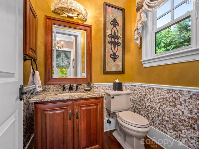 161 Chattooga Run, Hendersonville, NC 28739