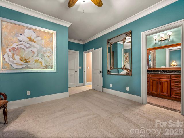 161 Chattooga Run, Hendersonville, NC 28739