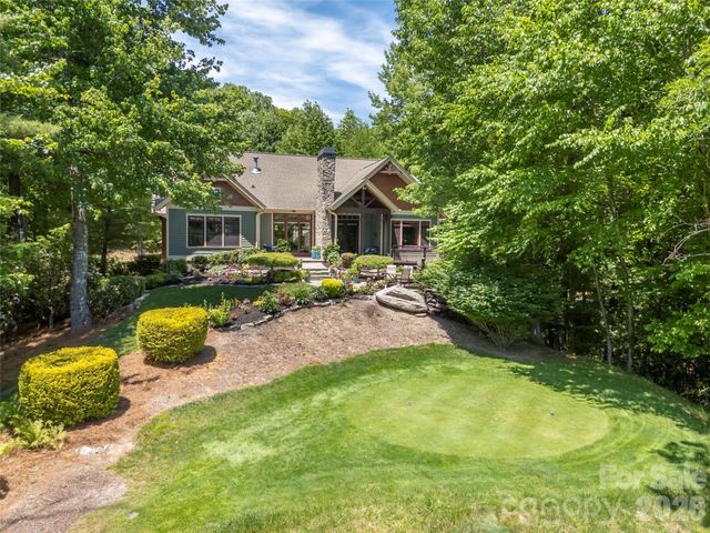 161 Chattooga Run, Hendersonville, NC 28739