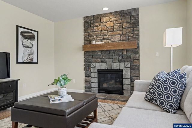 218 Derby St SE, Albany, OR 97322