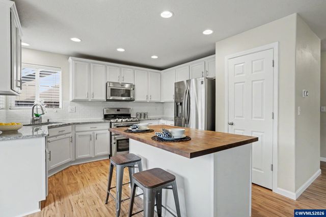 218 Derby St SE, Albany, OR 97322