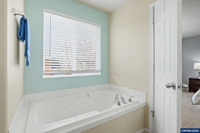 218 Derby St SE, Albany, OR 97322