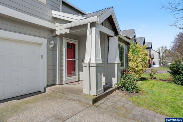 218 Derby St SE, Albany, OR 97322