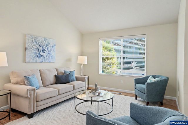 218 Derby St SE, Albany, OR 97322