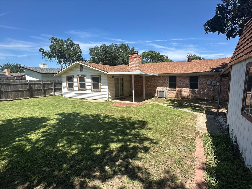 2913 Tomlee Street, Denton, TX 76210
