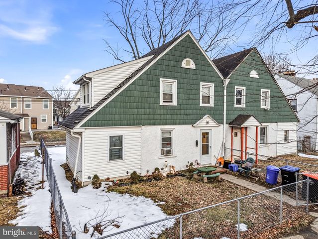 1139 CLOVER LN, Chester, PA 19013