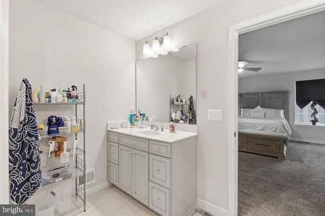 10414 JOHN GLENN ST, Lanham, MD 20706