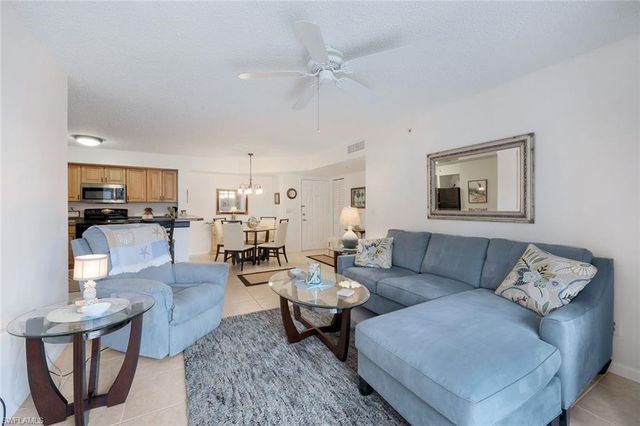 1275 Wildwood Lakes BLVD # 103, Naples, FL 34104