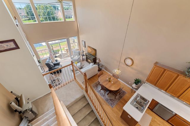 1245 Auburn Meadow Lane, Schererville, IN 46375