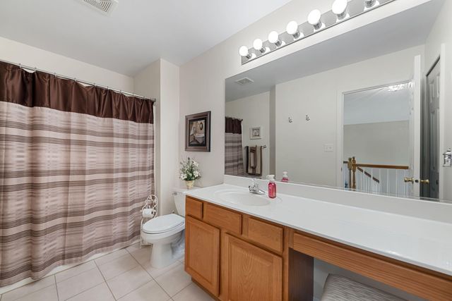 1245 Auburn Meadow Lane, Schererville, IN 46375