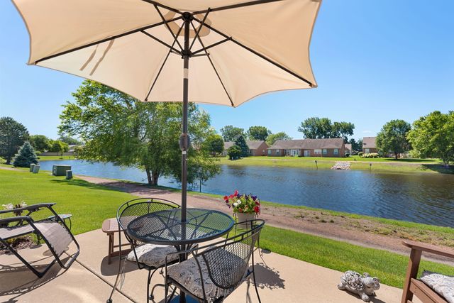 1245 Auburn Meadow Lane, Schererville, IN 46375
