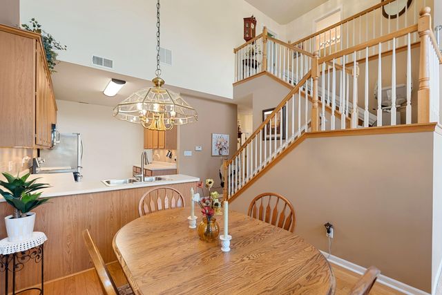 1245 Auburn Meadow Lane, Schererville, IN 46375