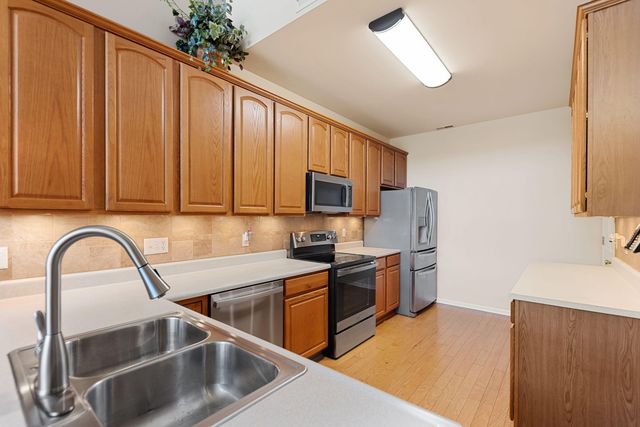 1245 Auburn Meadow Lane, Schererville, IN 46375