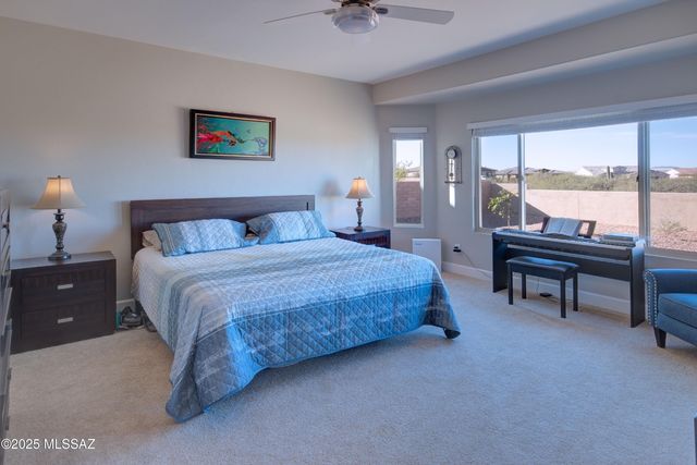 1915 N Banneker Lane, Green Valley, AZ 85614