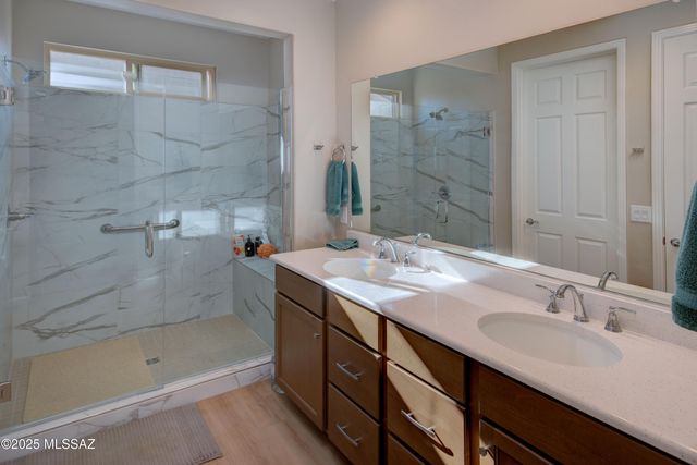 1915 N Banneker Lane, Green Valley, AZ 85614