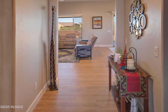 1915 N Banneker Lane, Green Valley, AZ 85614