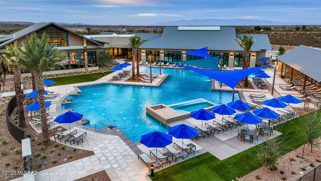 1915 N Banneker Lane, Green Valley, AZ 85614