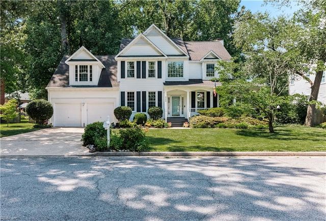 923 Blackthorne Dr, Chesapeake, VA 23322
