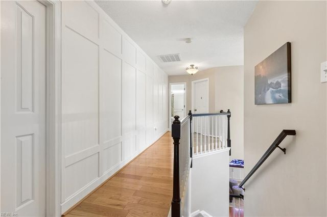 923 Blackthorne Dr, Chesapeake, VA 23322