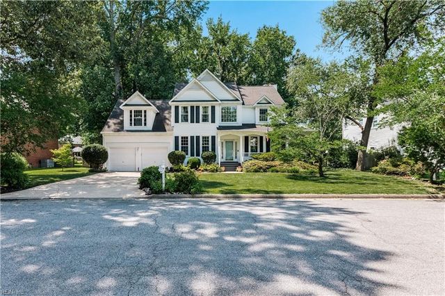 923 Blackthorne Dr, Chesapeake, VA 23322