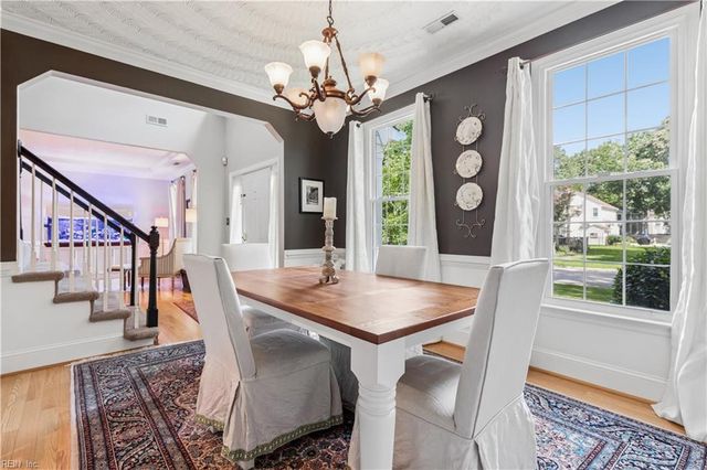 923 Blackthorne Dr, Chesapeake, VA 23322