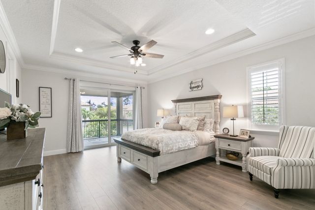 15862 Binks Pointe Terrace, Wellington, FL 33414