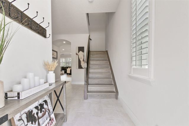 15862 Binks Pointe Terrace, Wellington, FL 33414