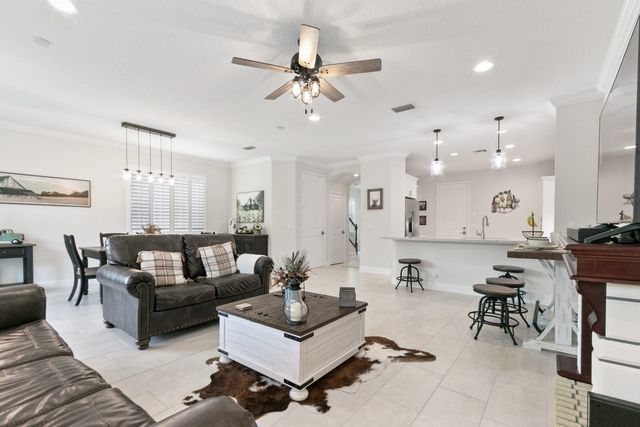 15862 Binks Pointe Terrace, Wellington, FL 33414