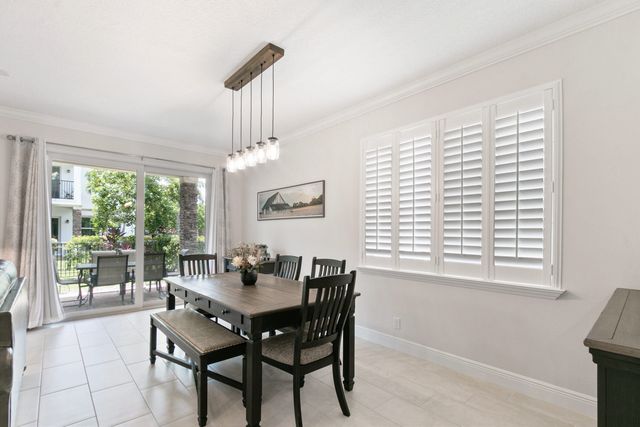 15862 Binks Pointe Terrace, Wellington, FL 33414