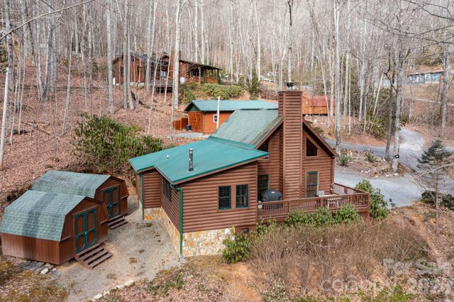 71 Honeymoon Lane, Maggie Valley, NC 28751