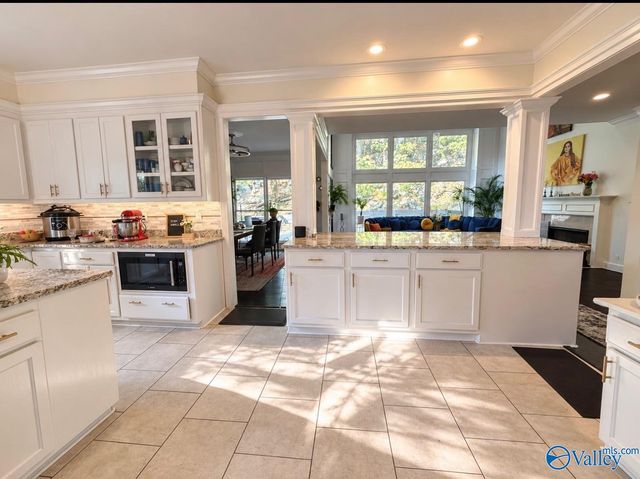 1801 Blevins Ridge Drive, Huntsville, AL 35802