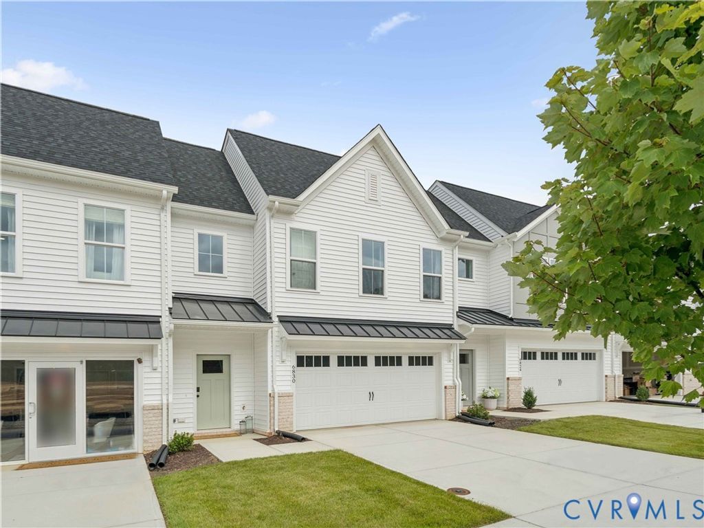 6830 Oasis Breeze Ln, Midlothian, VA 23112
