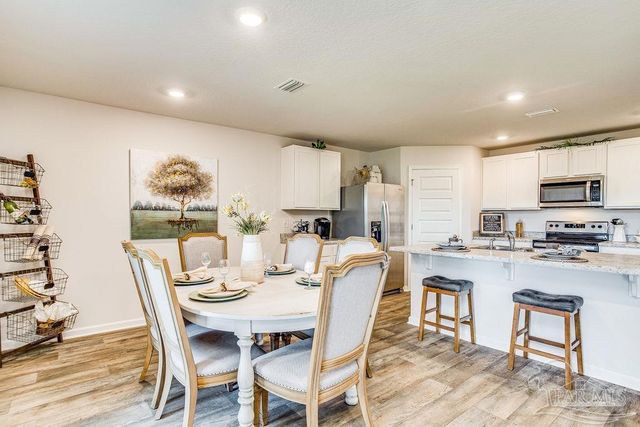 6524 Firefly Dr, Milton, FL 32583