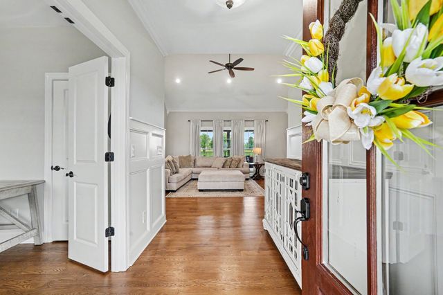8002 Traditions Ln, Columbia, TN 38401