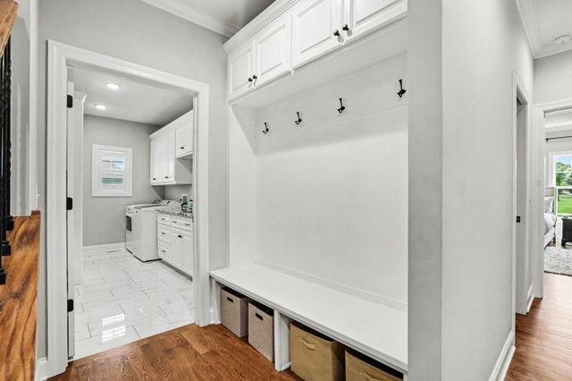 8002 Traditions Ln, Columbia, TN 38401