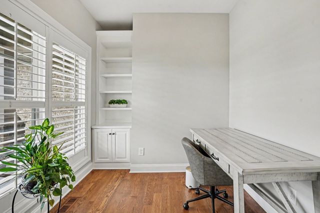 8002 Traditions Ln, Columbia, TN 38401
