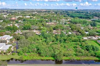 76 SW Ave, Davie, FL 33314