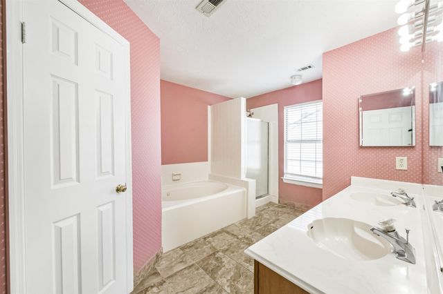 7063 River Garden Drive, Houston, TX 77095